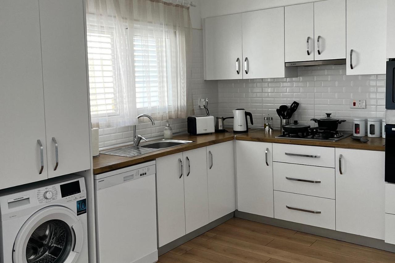 Stylish 3 Bedroom Apartment In Kyrenia  Extérieur photo